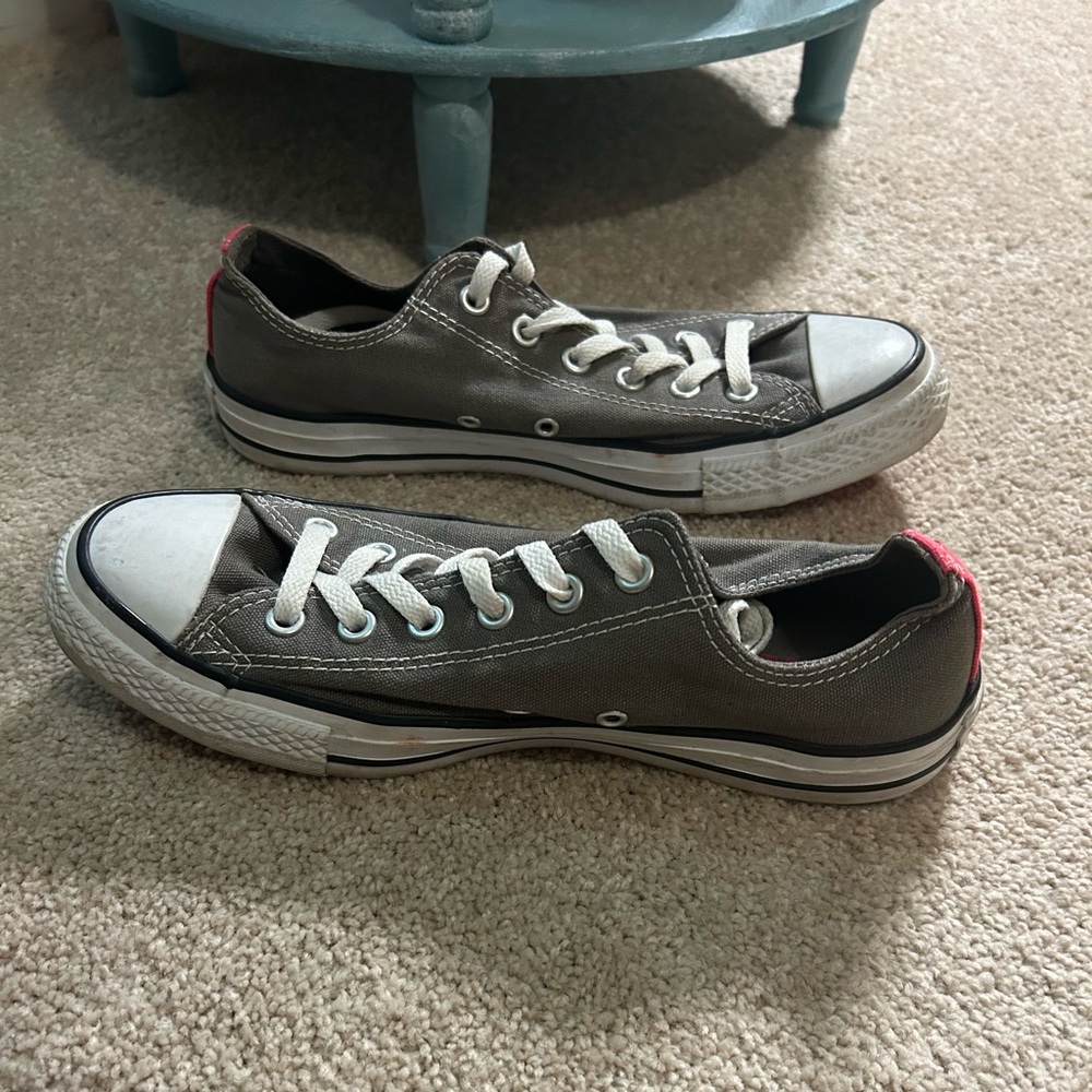 Converse Chuck Taylor All Star Double Tongue low sneakers gray canvas hot pink.